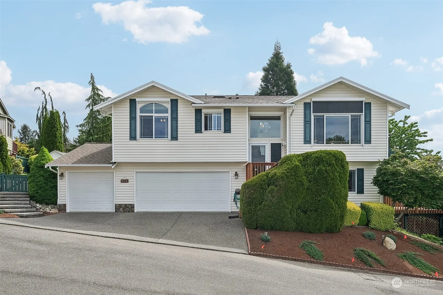 826 19th Street photo 1