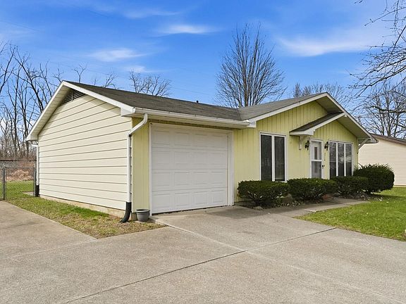 3rd image of 4716 Liggett Dr