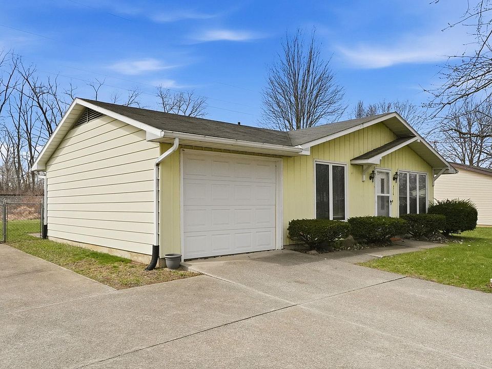 4716 Liggett Dr, Fort Wayne, IN 46809 | Zillow