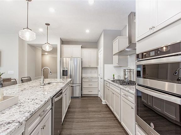 3rd image of 13161 Prescott Ln