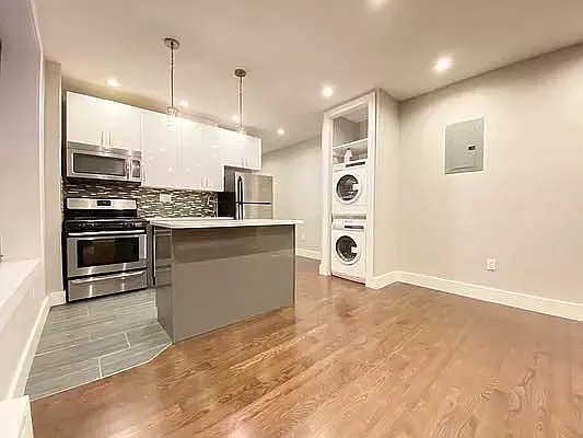 Rented by Bruma Realty LLC | media 11