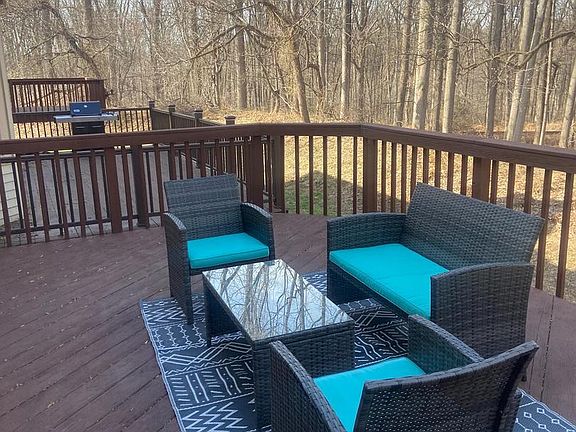 4th image of 252 Sycamore Cir