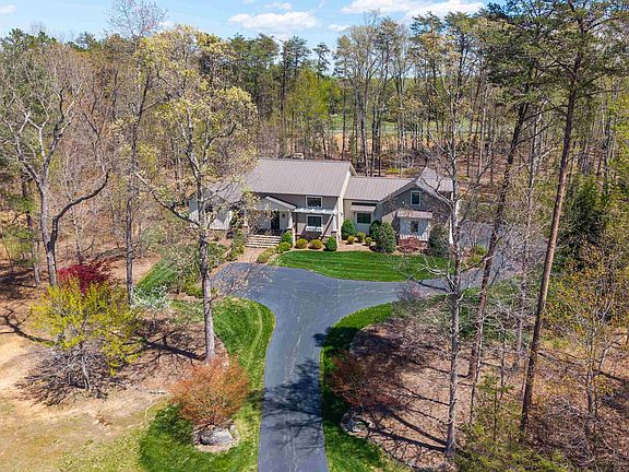 4th image of 3108 Keswick Ln