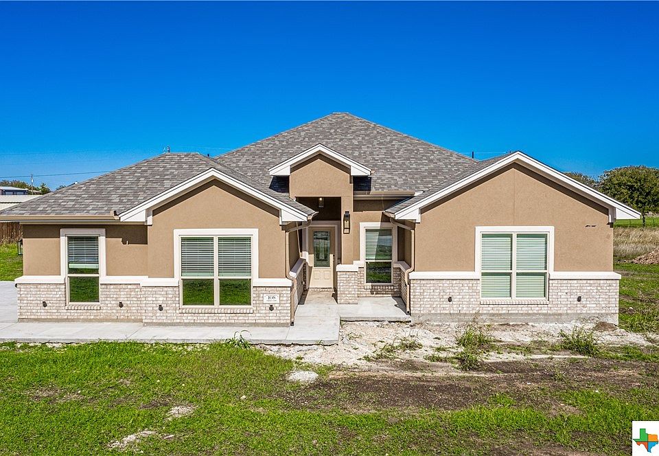 1st image of 108 Chantry Ln