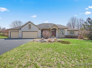 7500 Cloudberry Ln NE, Belmont, MI 49306