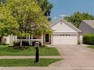 9241 Crossing Dr, Fishers, IN 46037