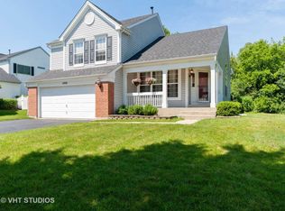 1444 Clavey Ln, Gurnee, IL 60031