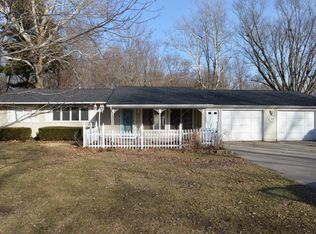 808 Lynwood Dr, Goshen, IN 46526