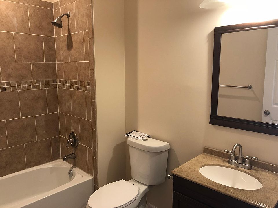 2nd Floor Bathroom