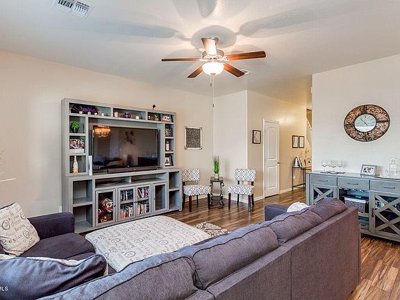 4th image of 3345 E Pinchot Ave Unit 5