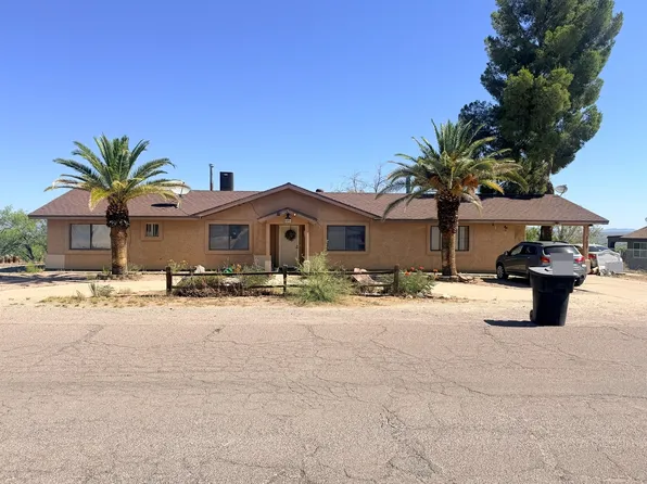 309 E Silverwood Ln, Benson, AZ 85602