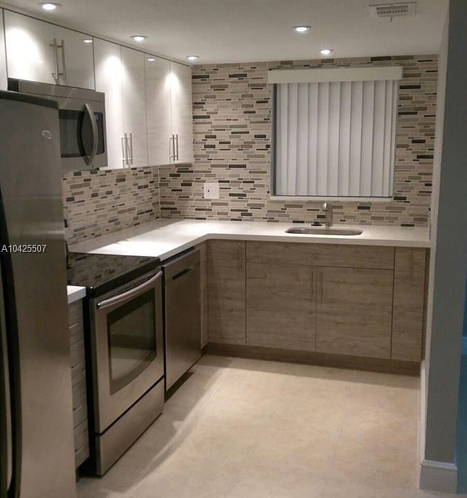 1st image of 9367 Fontainebleau Blvd #000
