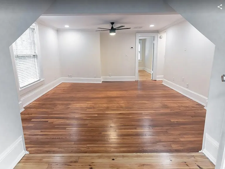 772 Saint Charles Ave NE #4 — Photo 3