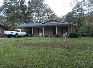 124 Wildwood Dr, Stockbridge, GA 30281