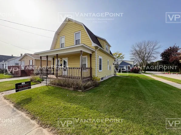 2322 Jackson St, Two Rivers, WI 54241