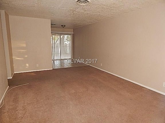 4th image of 413 Greenfield Ln