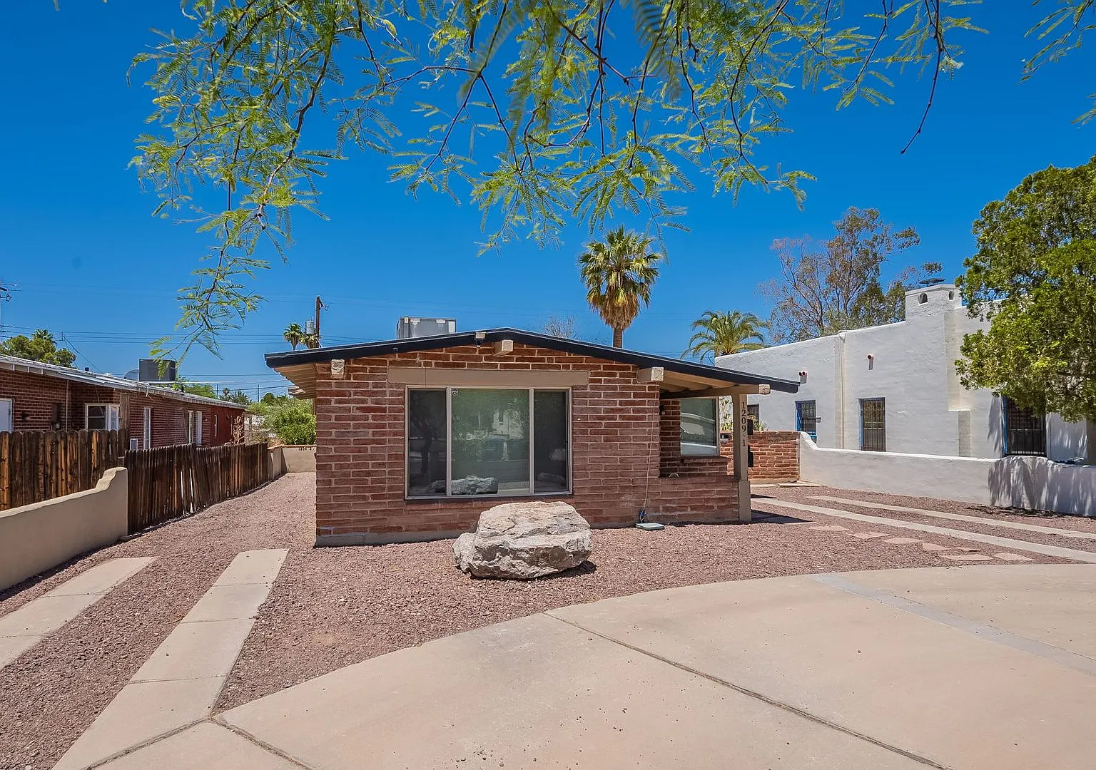 1209 E. Mabel St. — Photo 4