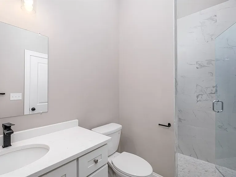216 Vane St #2 — Photo 10