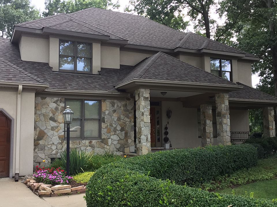 2nd image of 1001 Fairway Ct