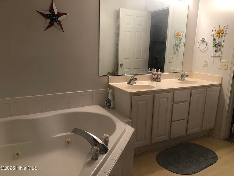 1605 Willoughby Park Ct #7 — Photo 10
