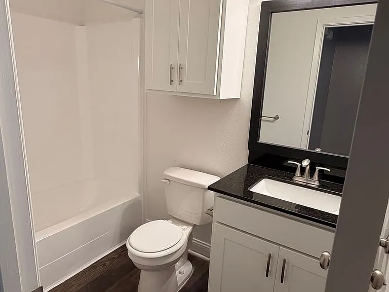 Brazos Point Apartments — Photo 35