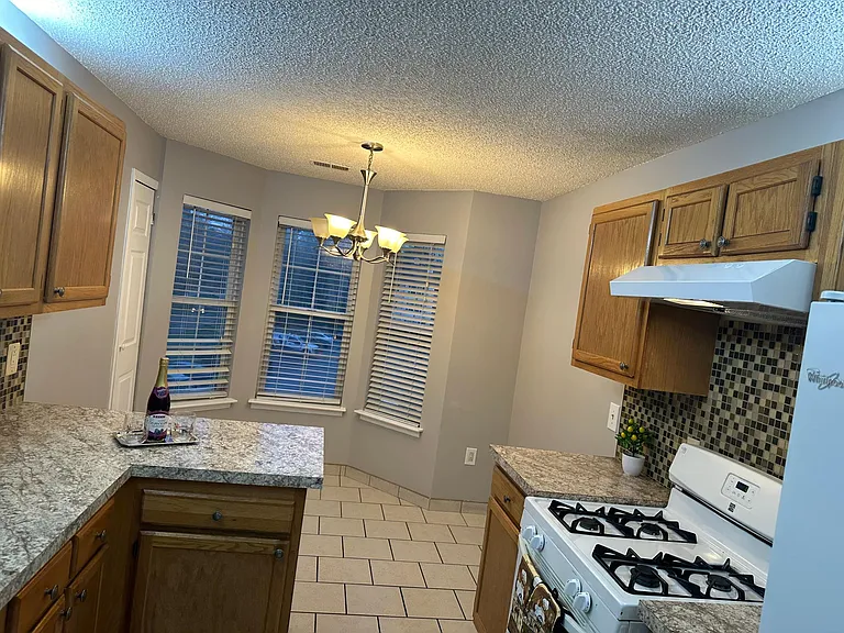 6 Navajo Ct — Photo 10
