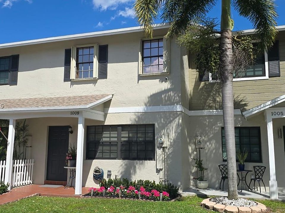 1st image of 1009 NW 107th Ave #1009