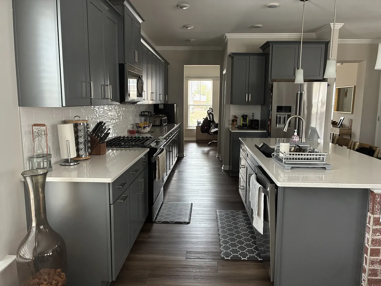 4 bed, 2473 sqft, $3,100 — Photo 3