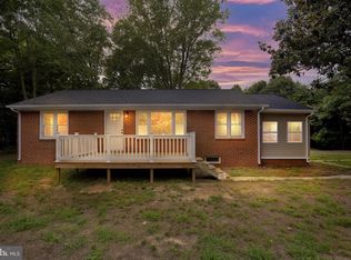 7757 Olivers Shop Rd, La Plata, MD 20646