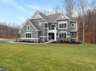 304 Begonia Cir, Newtown Square, PA 19073