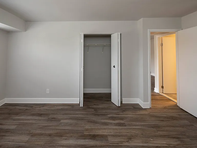 McDonogh Village Apartments & Townhomes — Photo 13