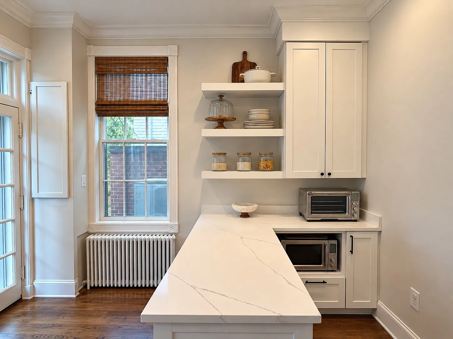 3 bed, 2.5 bath, 1842 sqft, $6,600 — Photo 2