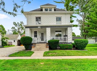 219 W Thomas St, Toulon, IL 61483
