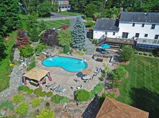 7 Shore Rd, Andover, NJ 07821