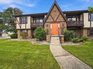 2017 Tracy Dr APT 4, Bloomington, IL 61704