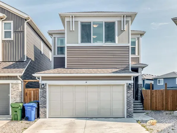 118 NW Belmont Cres SW, Calgary, AB T2X 4N7