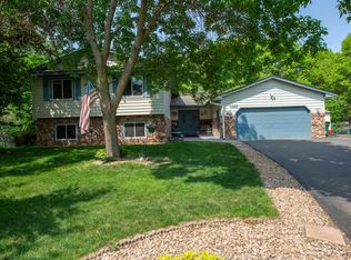 11922 Sycamore Cir NW, Coon Rapids, MN 55448