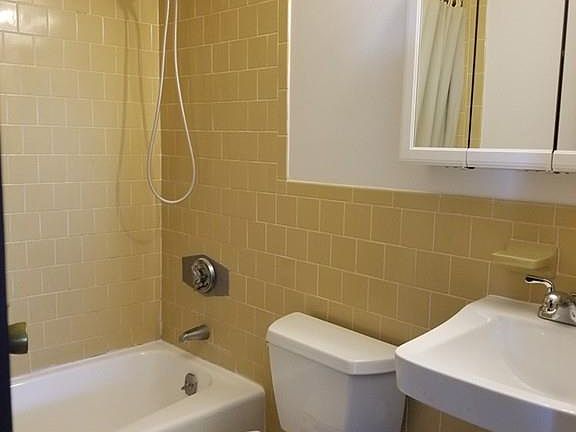 4th image of 115 W Squantum St APT 818