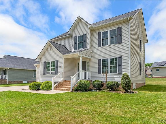 3rd image of 606 Yellowstone Dr