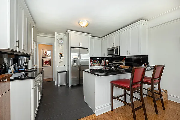 Rented by Rita S Citrin, LREB | media 27