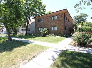 2820 Riverside Dr APT 5, Trenton, MI 48183