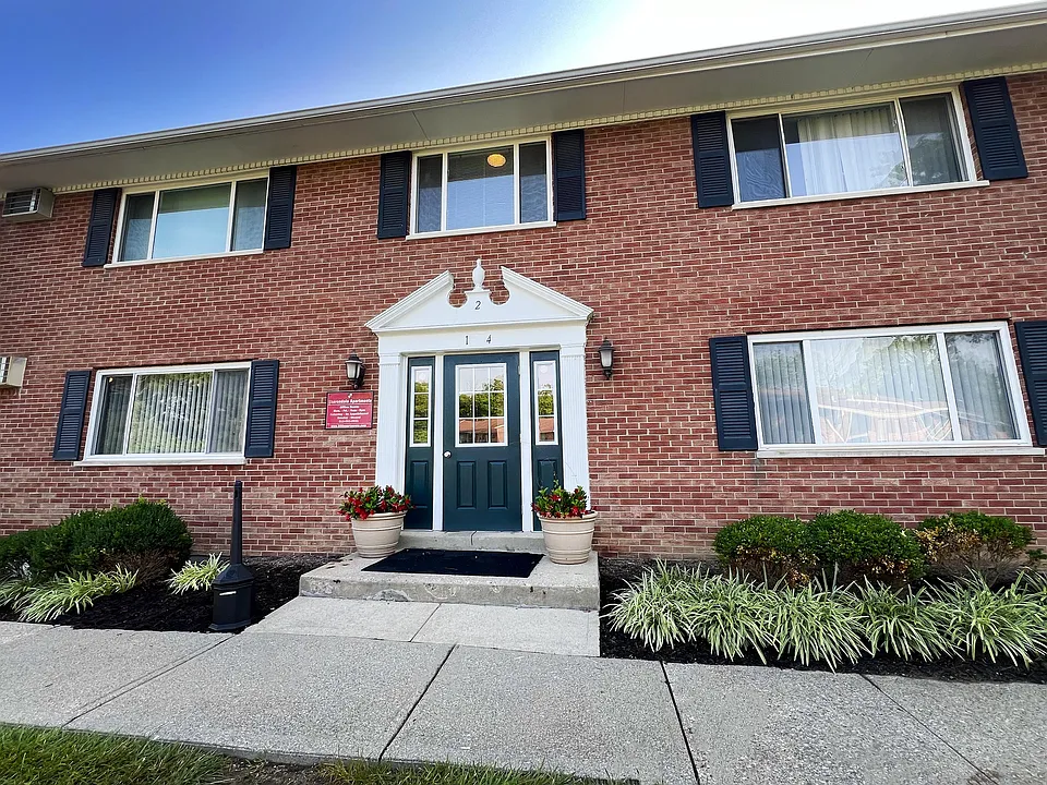 Sharondale Woods Apartments