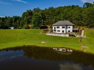 2637 River Rd, Blue Ridge, GA 30513