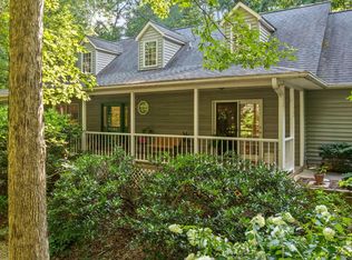12 Forest Knoll Dr, Weaverville, NC 28787