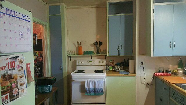 2nd image of 206 W 7th St