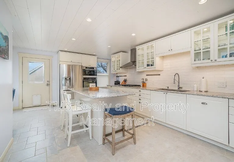 818 S Esplanade St — Photo 24