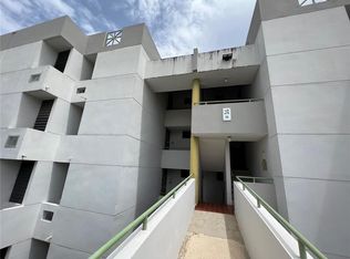 11A Valley Clb, San Juan, PR 00926