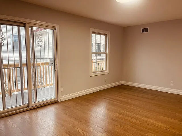 3 bed, $4,600 — Photo 4