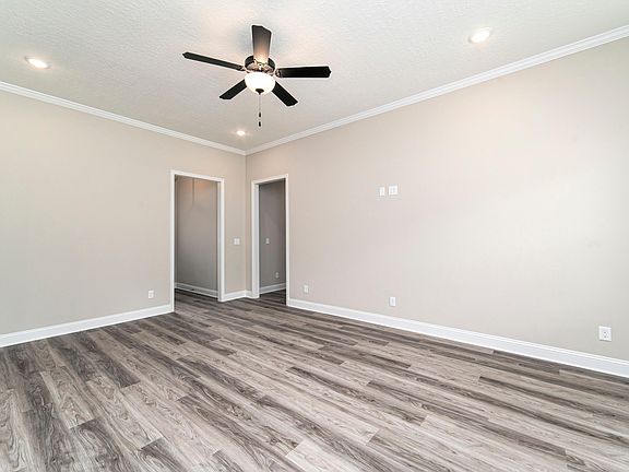 4th image of 6046 Pelion Park
