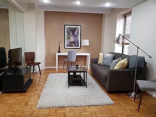 Rented by Compass | media 14